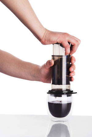 Aeropress Kaffee Zubereiter - Filterkaffee unter Druck. Entlocken Sie ihrem Kaffee die Aromenvielfalt.