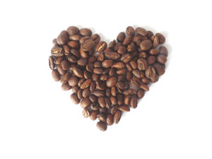 Kaffee und Liebe sind eng mit einander verbunden. Aus einer netten Tasse Kaffee wird häufig auch die große Liebe.
