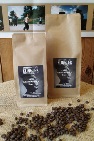 Mit diesem Projektkaffee unterstützen wir Kaffeefarmerinnen im Kongo.
