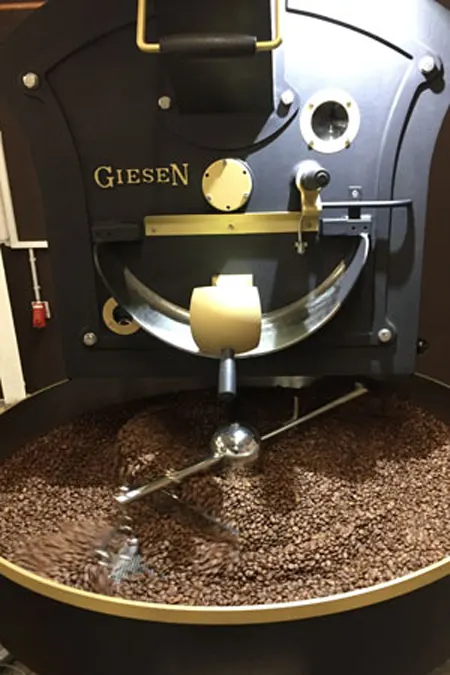 Leidenschaftlich gröstete Kaffeebohnen